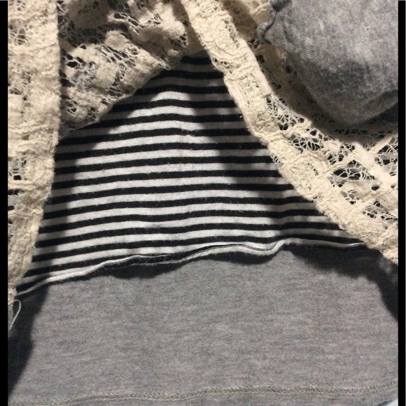 Anthropologie XS Bundle of 4 Tops - Picture 6 of 15